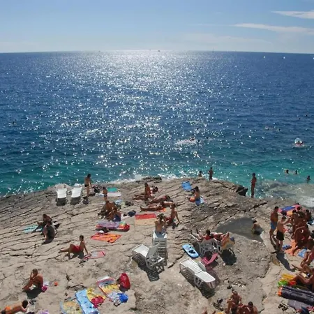 With Swimming Pool And Private Terrace Pula