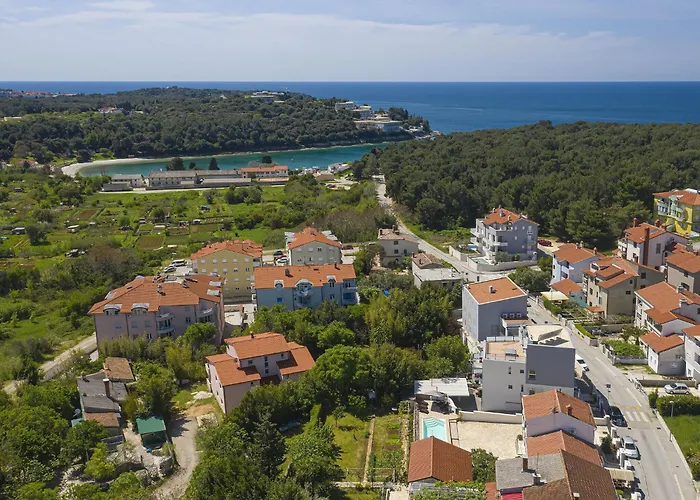 In Croatia Near Stunning Coastline Apartament Pula