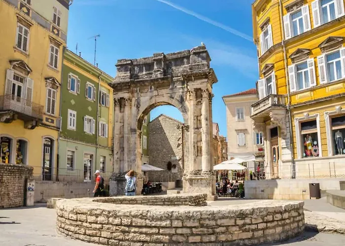 In Croatia Near Stunning Coastline Apartman *